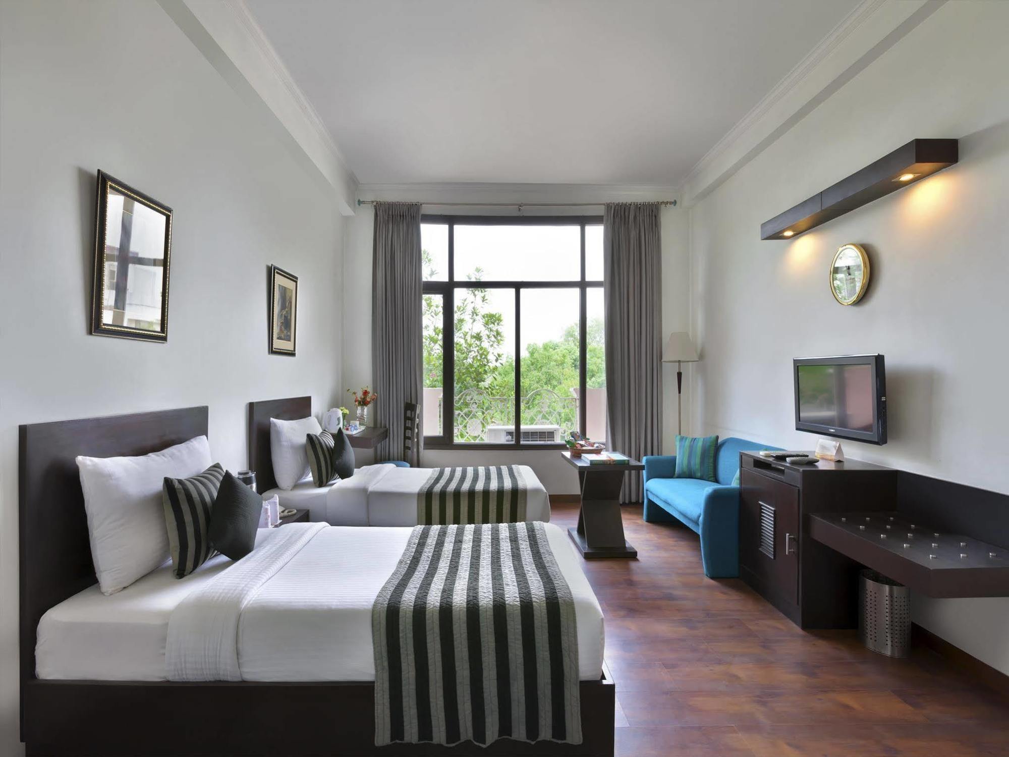 Regale Inn New Delhi Luaran gambar